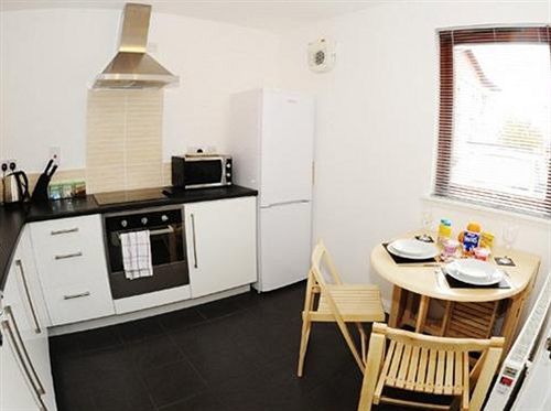 Aberdeen Serviced Apartments - Bloomfield מראה חיצוני תמונה